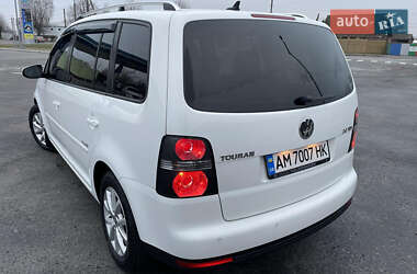 Минивэн Volkswagen Touran 2010 в 