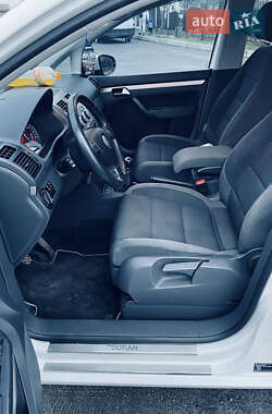Минивэн Volkswagen Touran 2010 в 