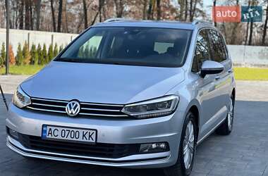 Микровэн Volkswagen Touran 2017 в Луцке