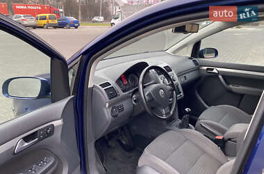 Минивэн Volkswagen Touran 2008 в Луцке