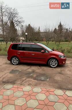 Мінівен Volkswagen Touran 2013 в Лубнах