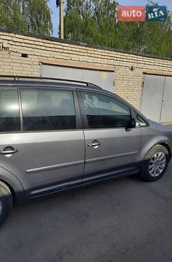 Минивэн Volkswagen Touran 2005 в Луцке