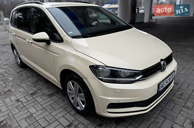 Микровэн Volkswagen Touran 2016 в Днепре