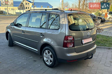 Мінівен Volkswagen Touran 2010 в Надвірній