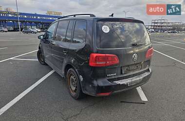 Мінівен Volkswagen Touran 2013 в Києві