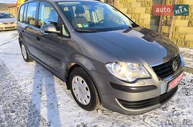 Мінівен Volkswagen Touran 2008 в Луцьку