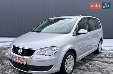 Мінівен Volkswagen Touran 2009 в Івано-Франківську