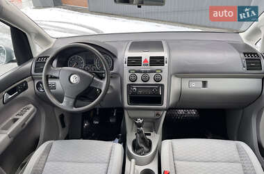 Мінівен Volkswagen Touran 2009 в Івано-Франківську