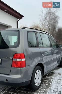 Мінівен Volkswagen Touran 2005 в Звягелі