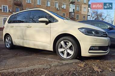 Мікровен Volkswagen Touran 2017 в Миколаєві