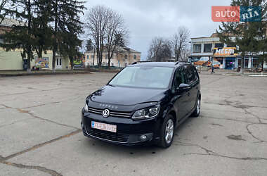 Минивэн Volkswagen Touran 2011 в Новоархангельске