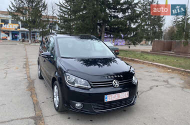 Минивэн Volkswagen Touran 2011 в Новоархангельске