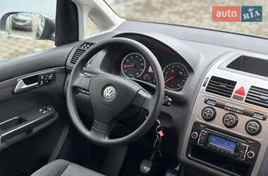 Мінівен Volkswagen Touran 2008 в Самборі