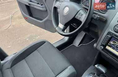 Мінівен Volkswagen Touran 2010 в Коростені