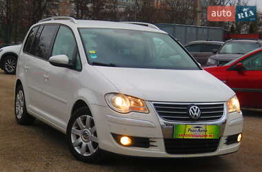 Мінівен Volkswagen Touran 2010 в Кропивницькому