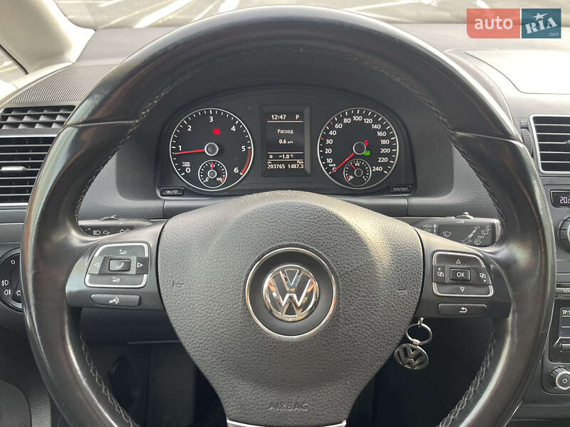 Минивэн Volkswagen Touran 2014 в Одессе