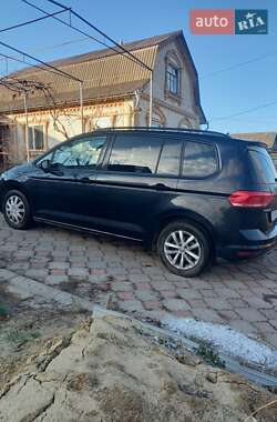 Мікровен Volkswagen Touran 2016 в Балті