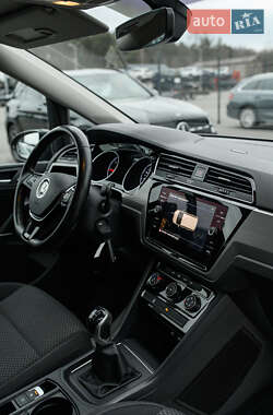 Микровэн Volkswagen Touran 2020 в 