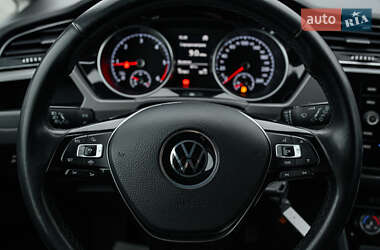 Микровэн Volkswagen Touran 2020 в 
