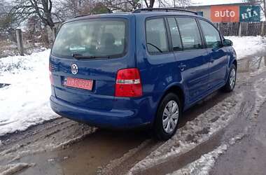 Мінівен Volkswagen Touran 2006 в Каневі