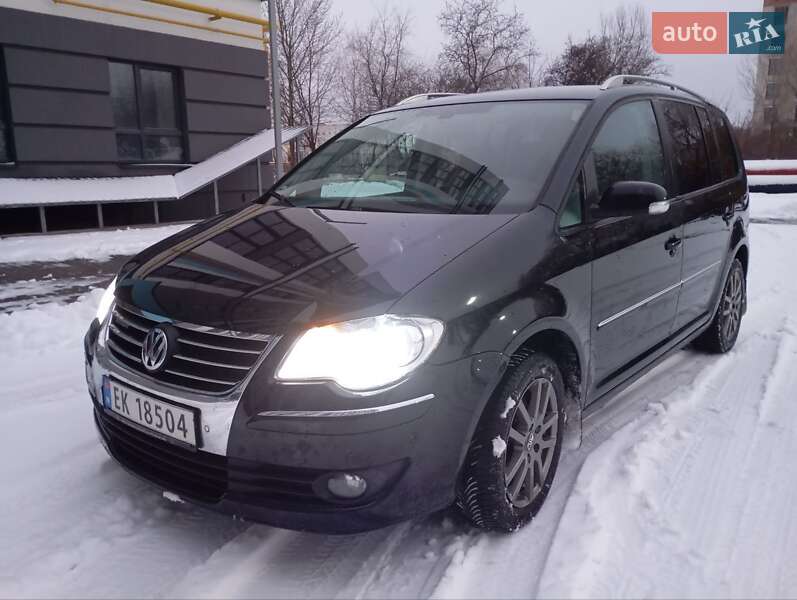 Минивэн Volkswagen Touran 2008 в Ковеле