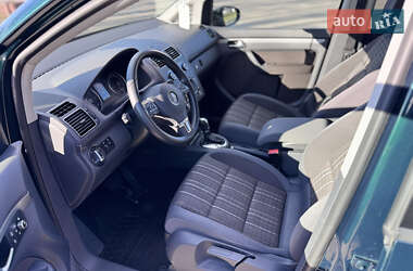 Минивэн Volkswagen Touran 2011 в 