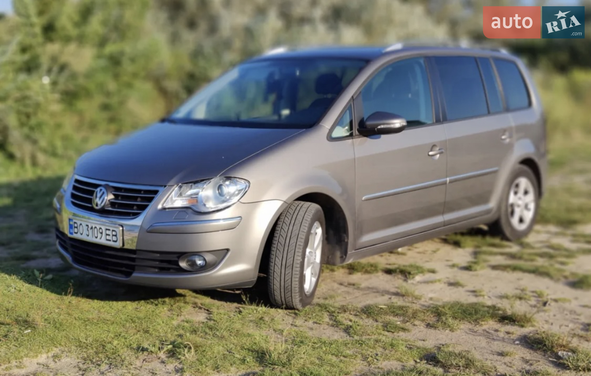 2010 Volkswagen Touran - мініатюра 17