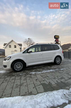 Мінівен Volkswagen Touran 2012 в Делятині