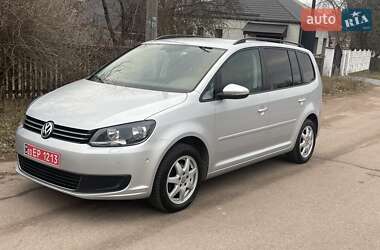 Минивэн Volkswagen Touran 2011 в Коростене