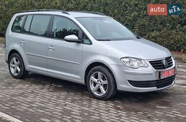 Мінівен Volkswagen Touran 2009 в Луцьку