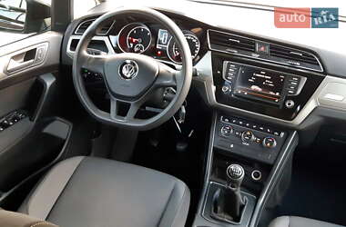 Микровэн Volkswagen Touran 2016 в Запорожье