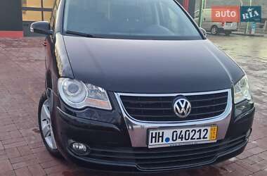 Мінівен Volkswagen Touran 2009 в Рівному