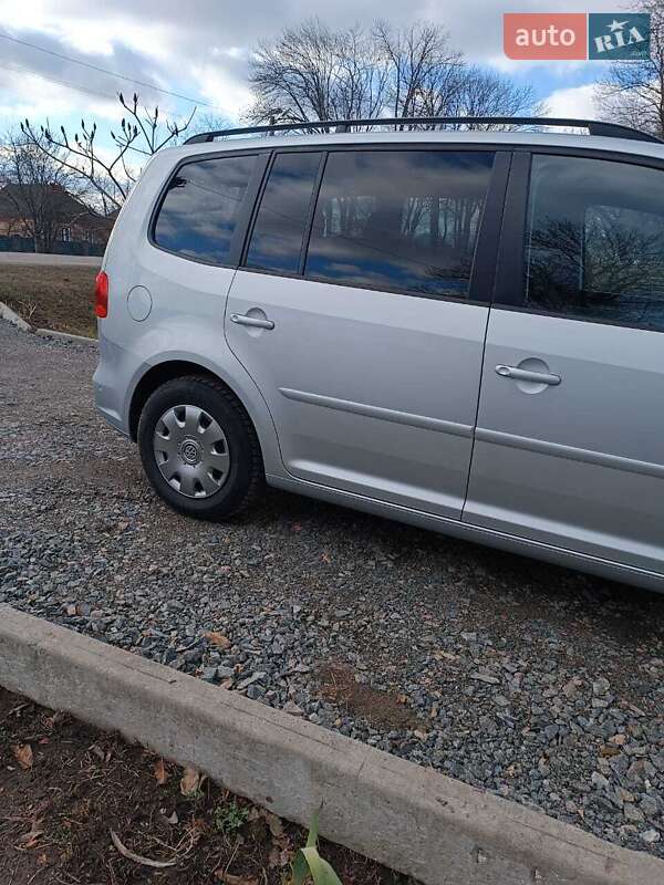 Минивэн Volkswagen Touran 2013 в Новомиргороде