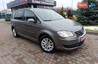 Мінівен Volkswagen Touran 2008 в Сарнах