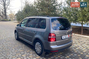 Мінівен Volkswagen Touran 2008 в Луцьку