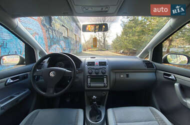 Мінівен Volkswagen Touran 2008 в Луцьку