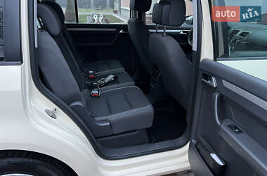 Мінівен Volkswagen Touran 2014 в 