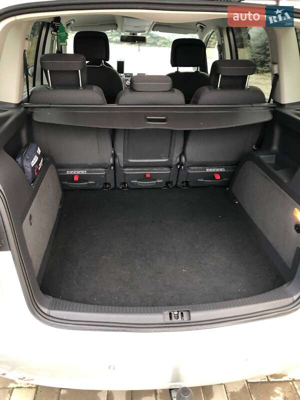 Минивэн Volkswagen Touran 2012 в Харькове фото 18 Минивэн Volkswagen Touran 2012 в Харькове