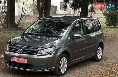 Мінівен Volkswagen Touran 2012 в Дубні