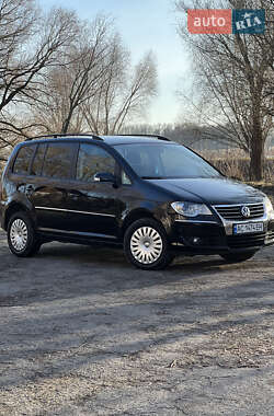 Минивэн Volkswagen Touran 2007 в Луцке