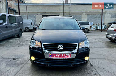 Минивэн Volkswagen Touran 2009 в Ровно