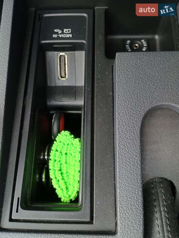 Мінівен Volkswagen Touran 2013 в Полтаві фото 15 Мінівен Volkswagen Touran 2013 в Полтаві