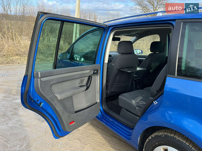 Минивэн Volkswagen Touran 2003 в Тернополе