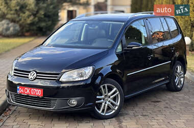 Минивэн Volkswagen Touran 2011 в Сарнах