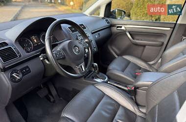 Минивэн Volkswagen Touran 2011 в Сарнах