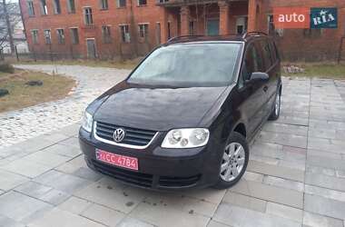 Минивэн Volkswagen Touran 2004 в Надворной