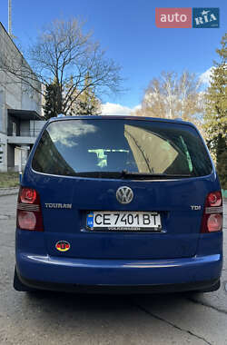 Минивэн Volkswagen Touran 2003 в Черновцах