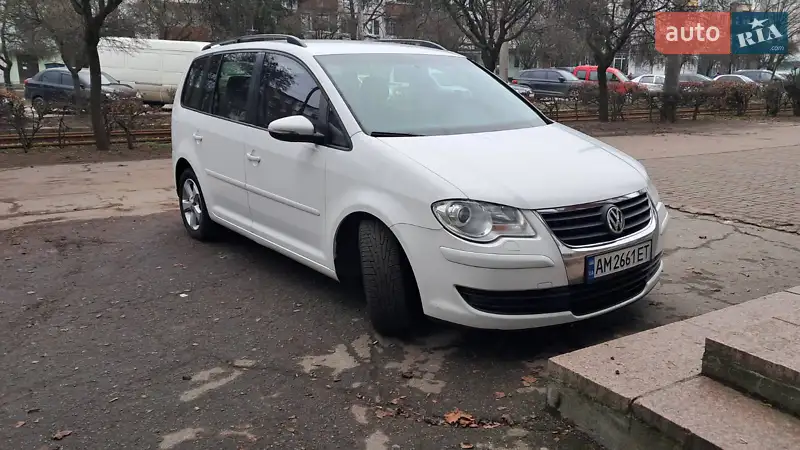 Volkswagen Touran