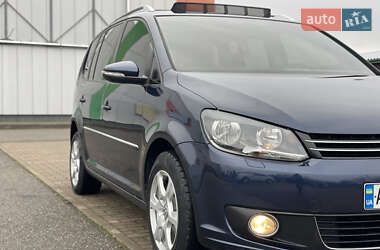 Минивэн Volkswagen Touran 2010 в Виноградове