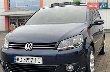 Минивэн Volkswagen Touran 2010 в Виноградове